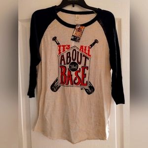 Women's NWT Burnout Raglan Tee Size L